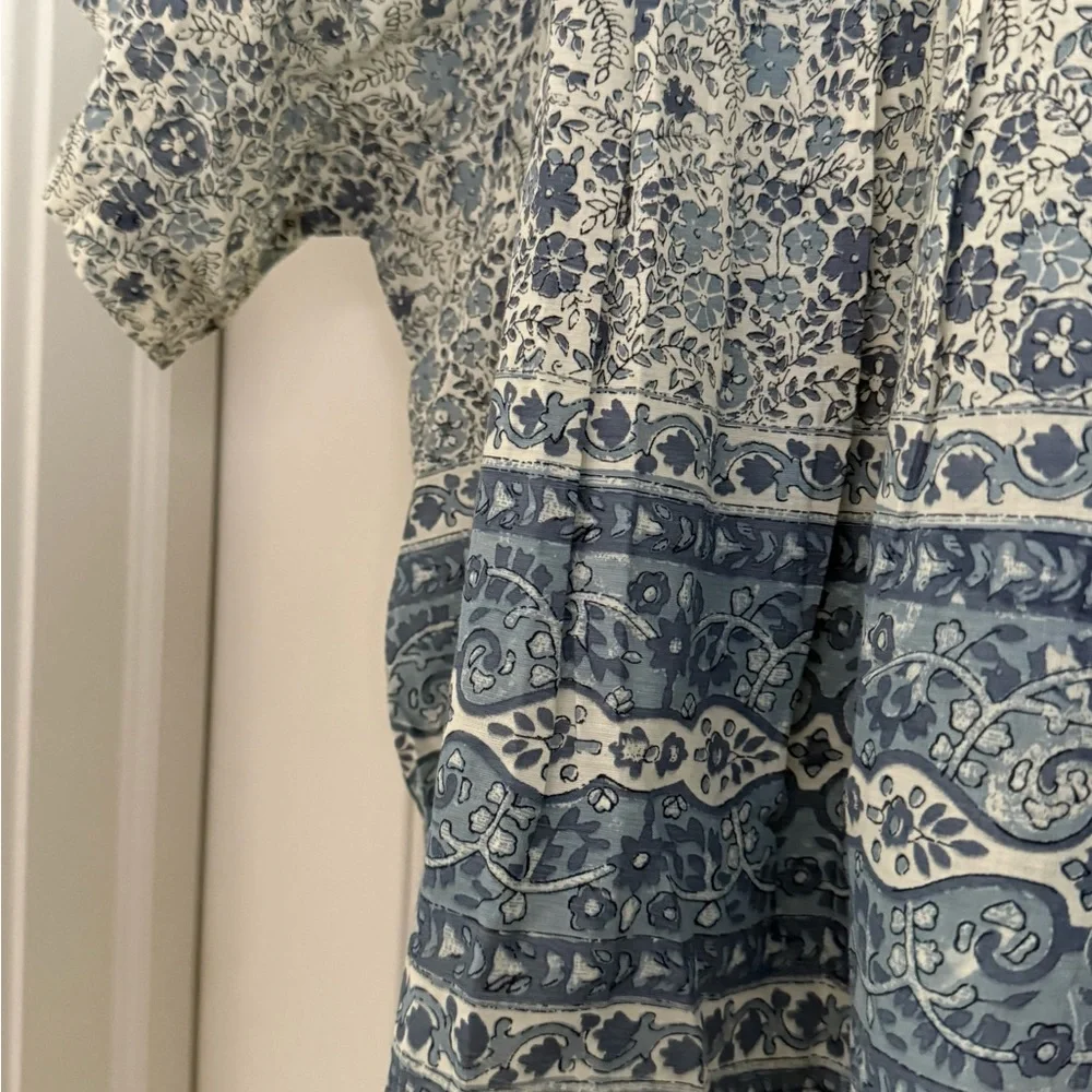Pink Chicken Floral Blue and White Women's Top - Picture 2 of 3